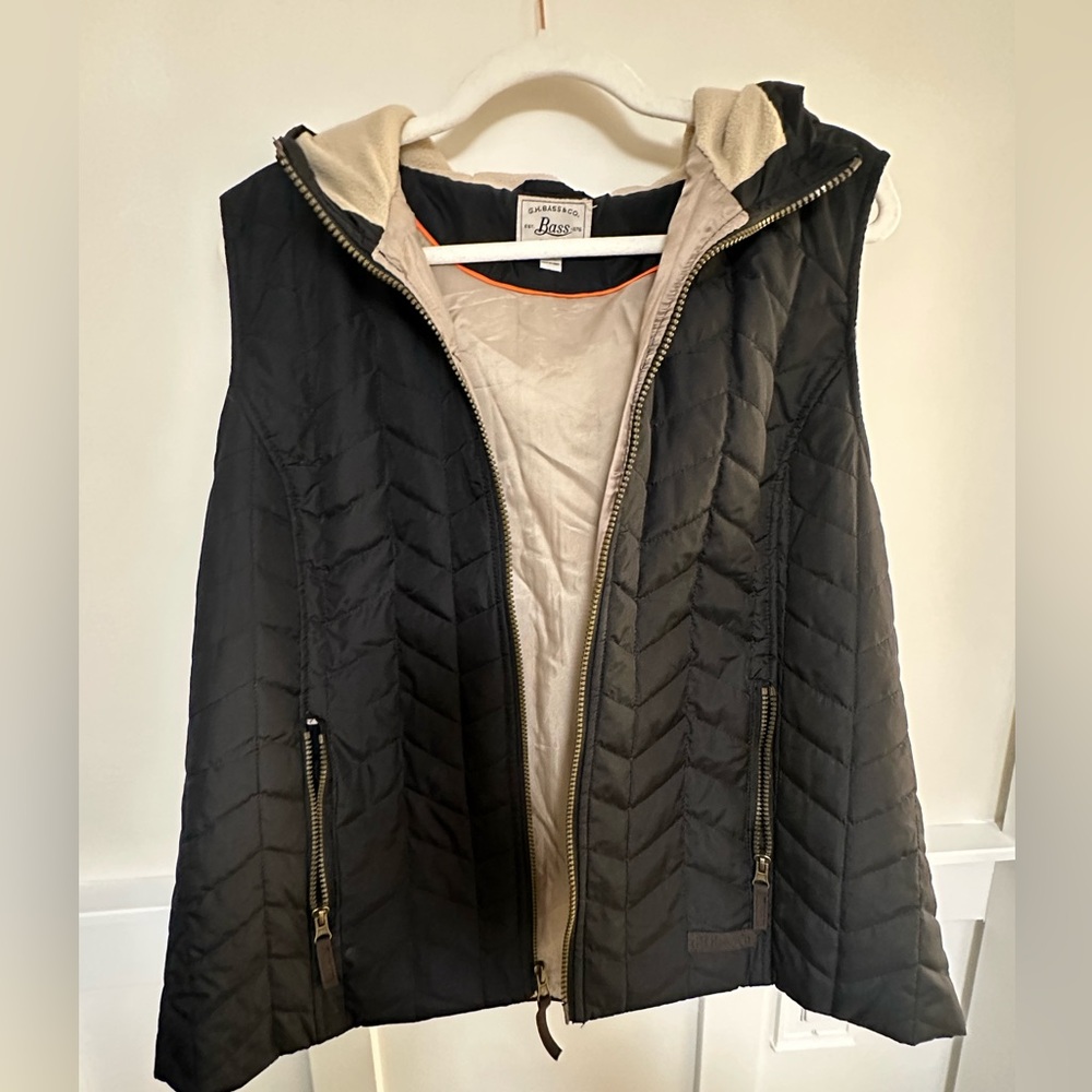 G.H. Bass & Co. Dark Brown Quilted Vest with Cream Interior Size XL